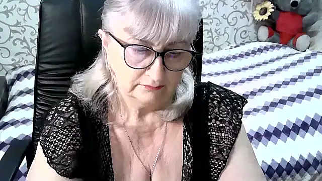 Snapshot of LolkaAlyss chatting on 03/07/25, 07:16 LolkaAlyss online show from 03/07/25, 07:16