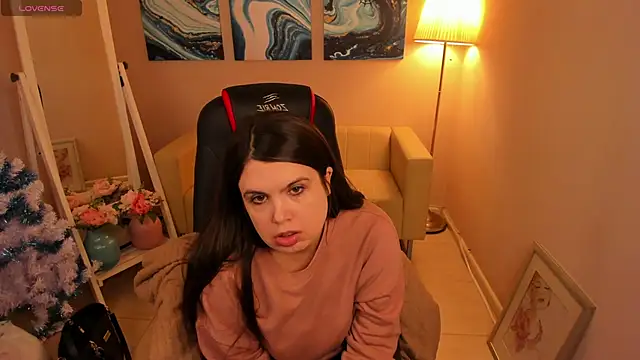 Snapshot of BattyMoll chatting on 12/03/24, 03:44 BattyMoll online show from 12/03/24, 03:44