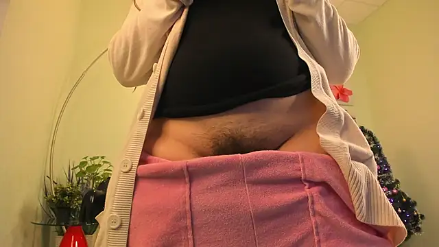 Snapshot of BattyMoll chatting on 12/10/24, 06:38 BattyMoll online show from 12/10/24, 06:38