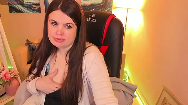 Snapshot of BattyMoll chatting on 12/28/24, 08:47 BattyMoll online show from 12/28/24, 08:47