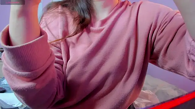 Snapshot of BattyMoll chatting on 02/14/25, 03:36 BattyMoll online show from 02/14/25, 03:36