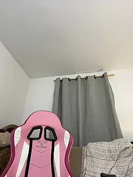 Snapshot of Vane_Rossee chatting on 02/18/25, 02:49 Vane Rossee online show from 02/18/25, 02:49