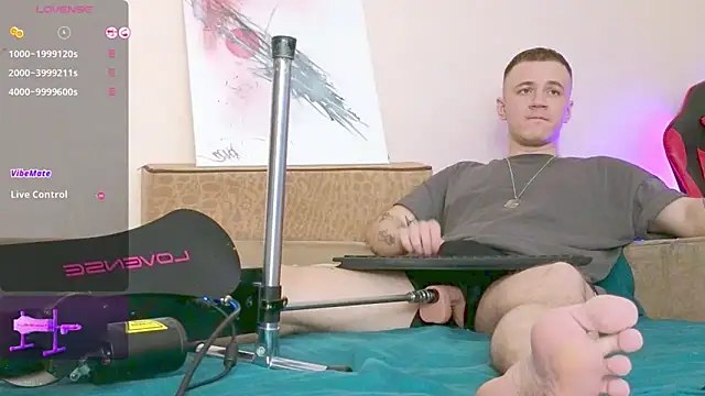 Snapshot of Ethan_and_mike chatting on 03/09/25, 11:03 Ethan and mike online show from 03/09/25, 11:03