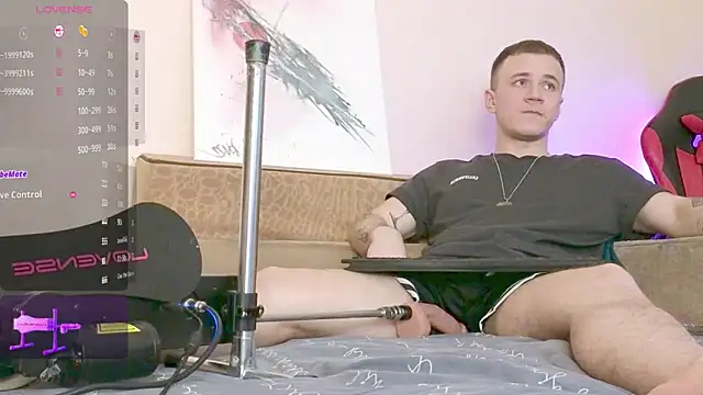 Snapshot of Ethan_and_mike chatting on 03/18/25, 01:31 Ethan and mike online show from 03/18/25, 01:31