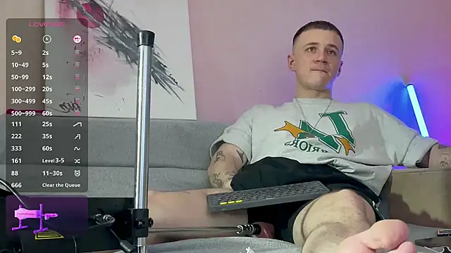 Snapshot of Ethan_and_mike chatting on 02/14/26, 12:46 Ethan and mike online show from 02/14/26, 12:46