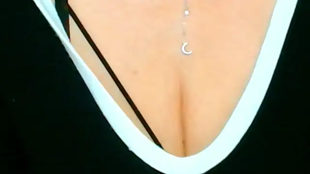 Snapshot of Tyana40 chatting on 02/15/25, 05:30 Tyana40 online show from 02/15/25, 05:30