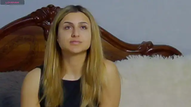 NicolePlay online show from 02/17/26, 08:55