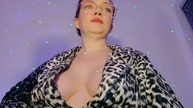 Snapshot of FemDom_RubyKnightXXO chatting on 03/09/25, 08:52 FemDom RubyKnightXXO online show from 03/09/25, 08:52
