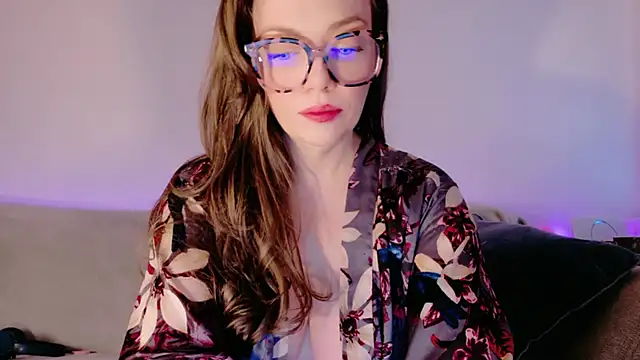 Snapshot of FemDom_RubyKnightXXO chatting on 10/14/25, 01:23 FemDom RubyKnightXXO online show from 10/14/25, 01:23