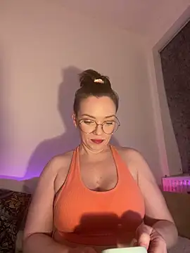 FemDom RubyKnightXXO online show from 12/19/25, 04:03