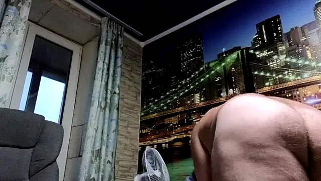 Snapshot of xxrokixxx chatting on 12/16/24, 01:11 xxrokixxx online show from 12/16/24, 01:11