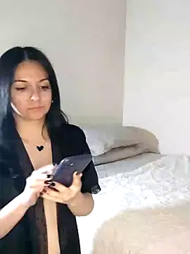 Snapshot of towers_j chatting on 01/22/25, 04:23 towers j online show from 01/22/25, 04:23