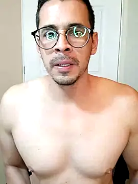 Snapshot of towers_j chatting on 03/19/25, 11:47 towers j online show from 03/19/25, 11:47