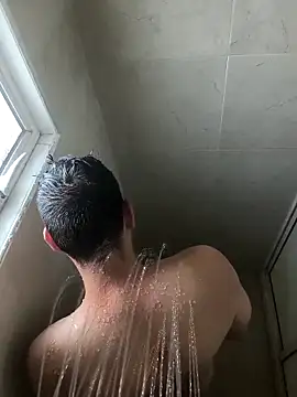 Snapshot of towers_j chatting on 10/05/25, 05:11 towers j online show from 10/05/25, 05:11