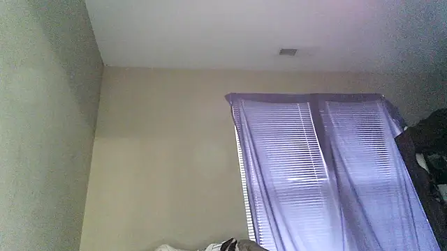 Snapshot of RinsingWood84 chatting on 02/10/26, 12:53 RinsingWood84 online show from 02/10/26, 12:53