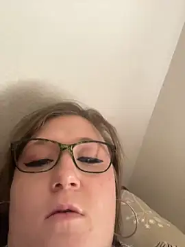 Snapshot of JadeDaMilf chatting on 02/03/25, 05:46 JadeDaMilf online show from 02/03/25, 05:46