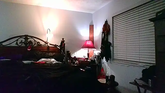 Snapshot of JadeDaMilf chatting on 09/27/25, 02:38 JadeDaMilf online show from 09/27/25, 02:38