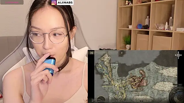 Snapshot of aliiiiiina chatting on 01/01/25, 09:20 aliiiiiina online show from 01/01/25, 09:20