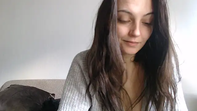 Snapshot of Katze22 chatting on 12/20/24, 09:11 Katze22 online show from 12/20/24, 09:11