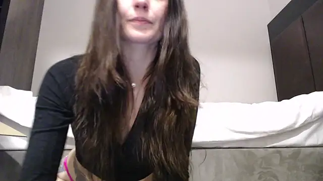 Snapshot of Katze22 chatting on 12/31/24, 08:34 Katze22 online show from 12/31/24, 08:34