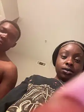 Snapshot of DancingLemonade chatting on 09/29/25, 12:27 DancingLemonade online show from 09/29/25, 12:27