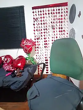 Snapshot of sharom_smith1 chatting on 02/07/25, 07:18 sharom smith1 online show from 02/07/25, 07:18