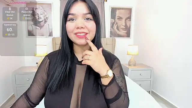 -Camila online show from 11/18/25, 06:45