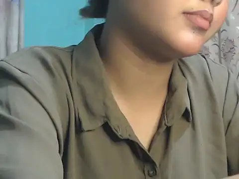 NancyRuvi online show from 11/11/25, 02:28