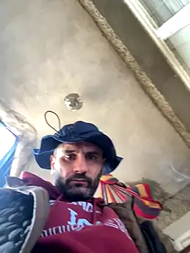 Snapshot of Georgi51906788 chatting on 12/17/25, 12:55 Georgi51906788 online show from 12/17/25, 12:55