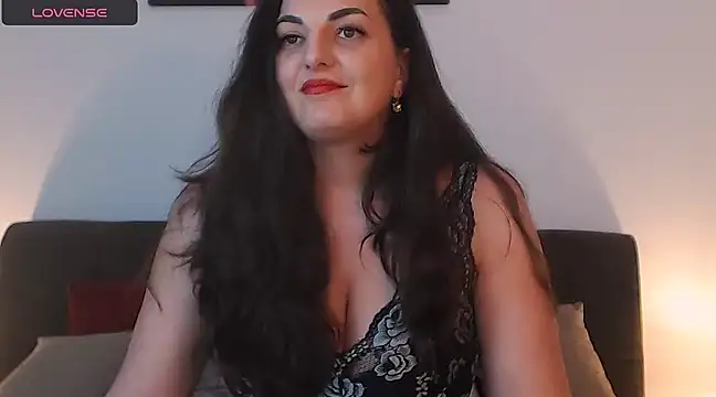 Snapshot of itsyourlady chatting on 01/05/25, 02:41 itsyourlady online show from 01/05/25, 02:41