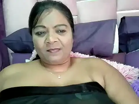 IndianDelia online show from 11/04/25, 03:49