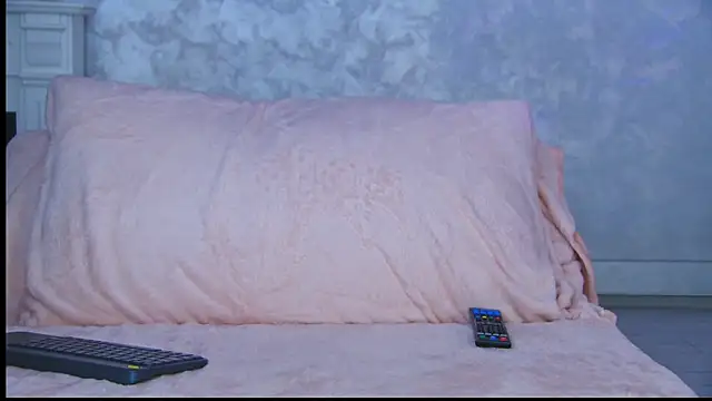 Michelle90u online show from 11/15/25, 02:24