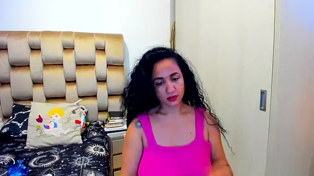 Snapshot of alaskmiller1 chatting on 06/24/26, 02:05 alaskmiller1 online show from 06/24/26, 02:05
