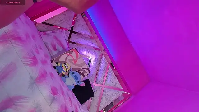 Snapshot of anapuala_sexxx chatting on 02/01/25, 07:15 anapuala sexxx online show from 02/01/25, 07:15