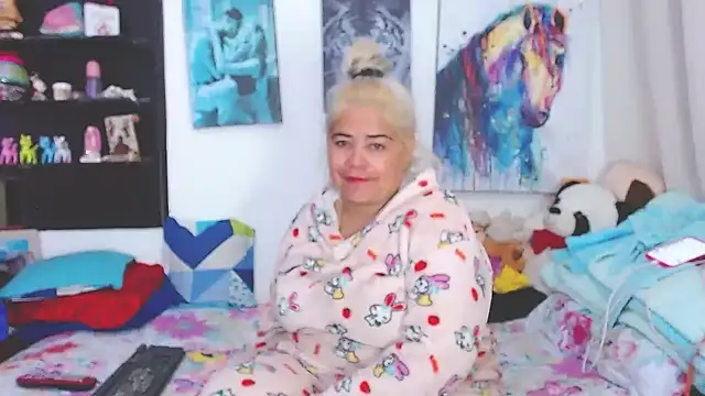 estrellita fugaz16x online show from 03/14/25, 03:15