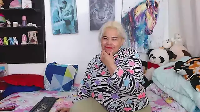 estrellita fugaz16x online show from 03/18/25, 03:09