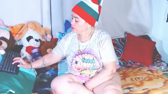 estrellita fugaz16x online show from 12/18/25, 04:51