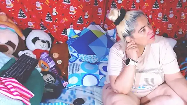 estrellita fugaz16x online show from 01/17/26, 03:00