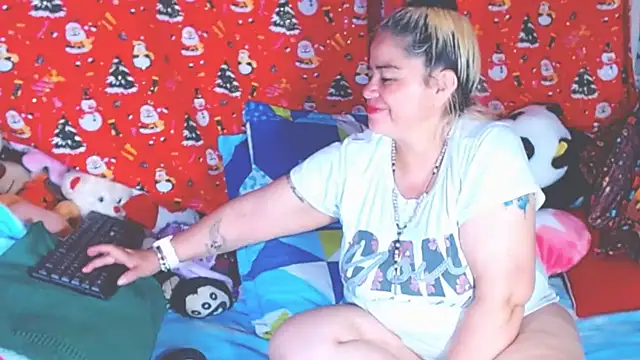 estrellita fugaz16x online show from 02/12/26, 03:23