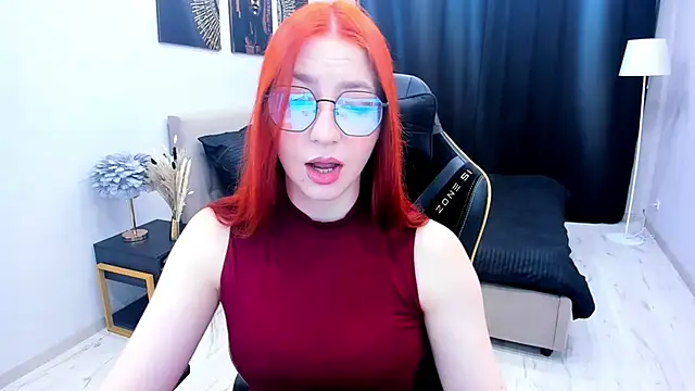 Snapshot of _FireInMySoul_ chatting on 11/17/25, 07:30 FireInMySoul online show from 11/17/25, 07:30