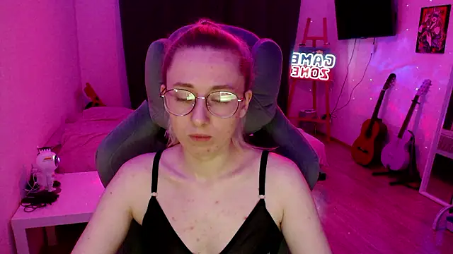 AnabelFrel online show from 12/08/24, 01:02