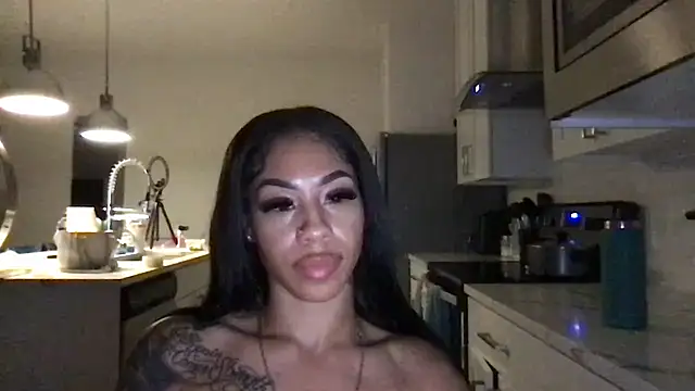 Snapshot of honeyybabyy112 chatting on 09/12/25, 07:19 honeyybabyy112 online show from 09/12/25, 07:19