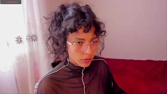 Snapshot of aluna_0310 chatting on 01/03/25, 07:50 aluna 0310 online show from 01/03/25, 07:50