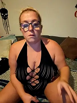 winniess40 online show from 11/03/25, 03:41