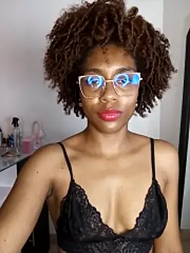 thaimy  online show from 04/14/26, 03:01