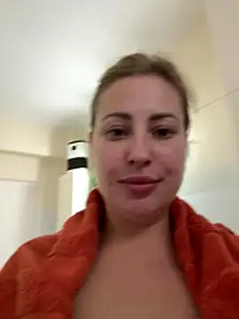 AlisaWhite online show from 11/21/25, 02:27