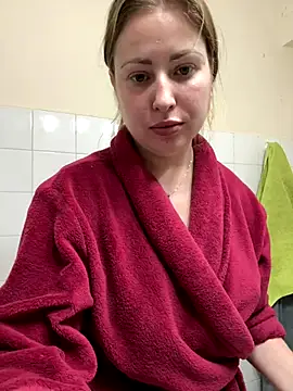 AlisaWhite online show from 12/15/25, 01:48