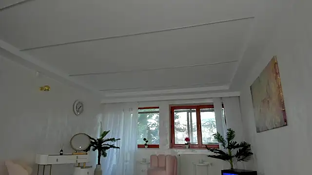 Snapshot of TiffanyHouston_ chatting on 12/12/24, 06:36 TiffanyHouston online show from 12/12/24, 06:36