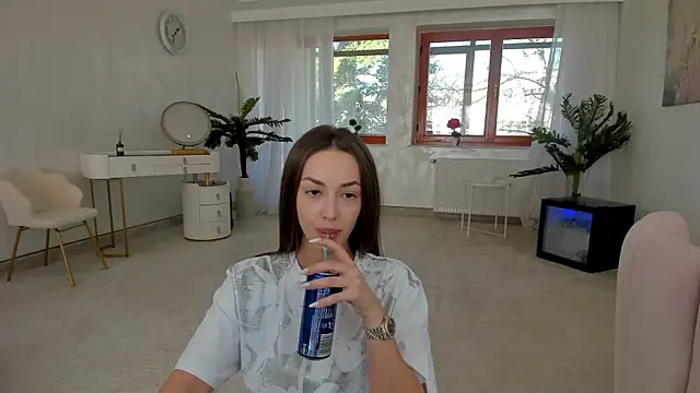 Snapshot of TiffanyHouston_ chatting on 03/05/25, 07:16 TiffanyHouston online show from 03/05/25, 07:16