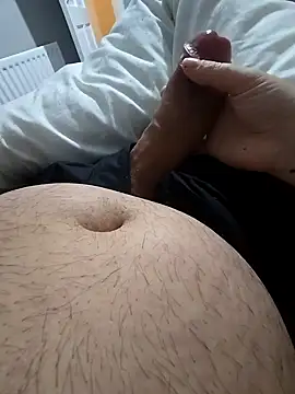 Snapshot of elenaUK chatting on 12/23/24, 11:39 elenaUK online show from 12/23/24, 11:39